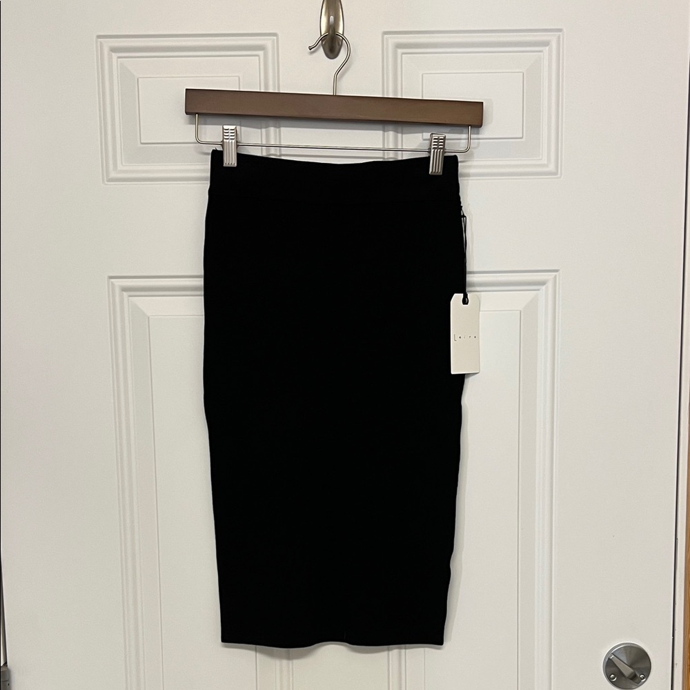 Leith Classic Black Pencil Skirt